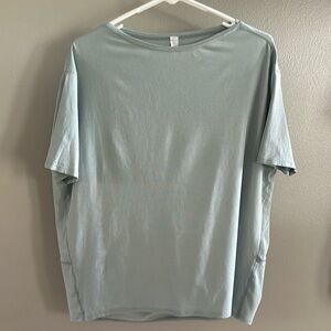 Lululemon Back in Action t-shirt, size 6